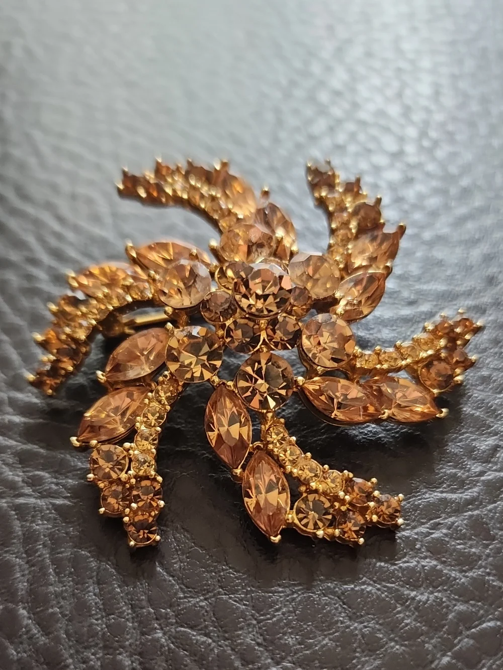 N/A beautiful gold